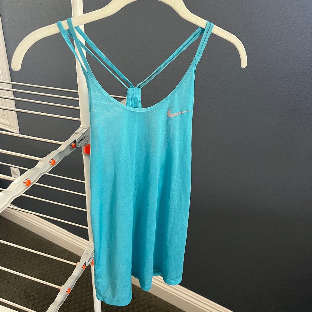 Nike Women's DriFit Teal Featherlight Tank Size XS